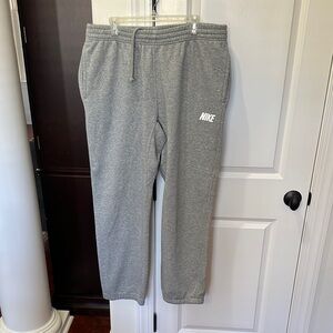 Nike Men’s Heather Gray Joggers